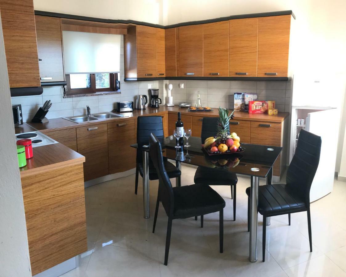 M&M Villa Kathiana Екстер'єр фото